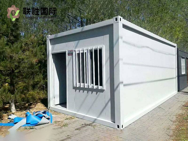 Collapsible Shipping Container