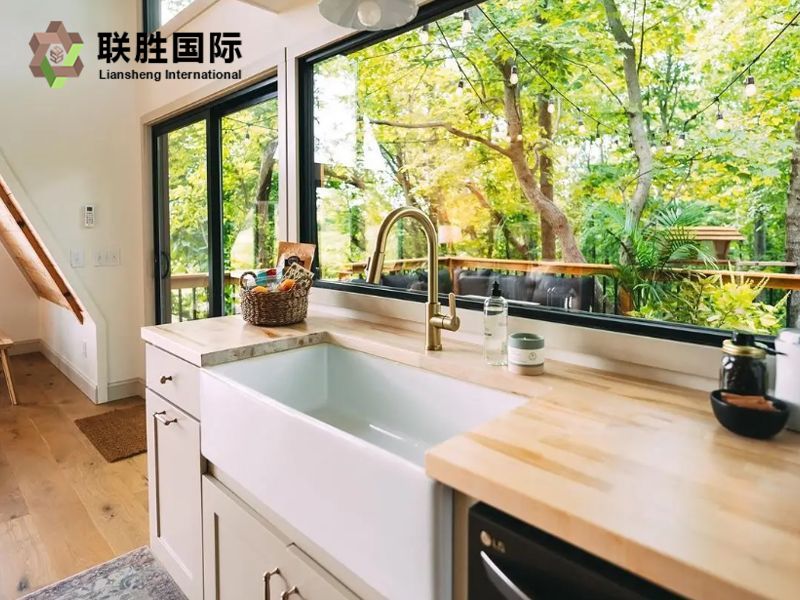 Deluxe Steel Structure Triangle Modular Prefabricated Small House